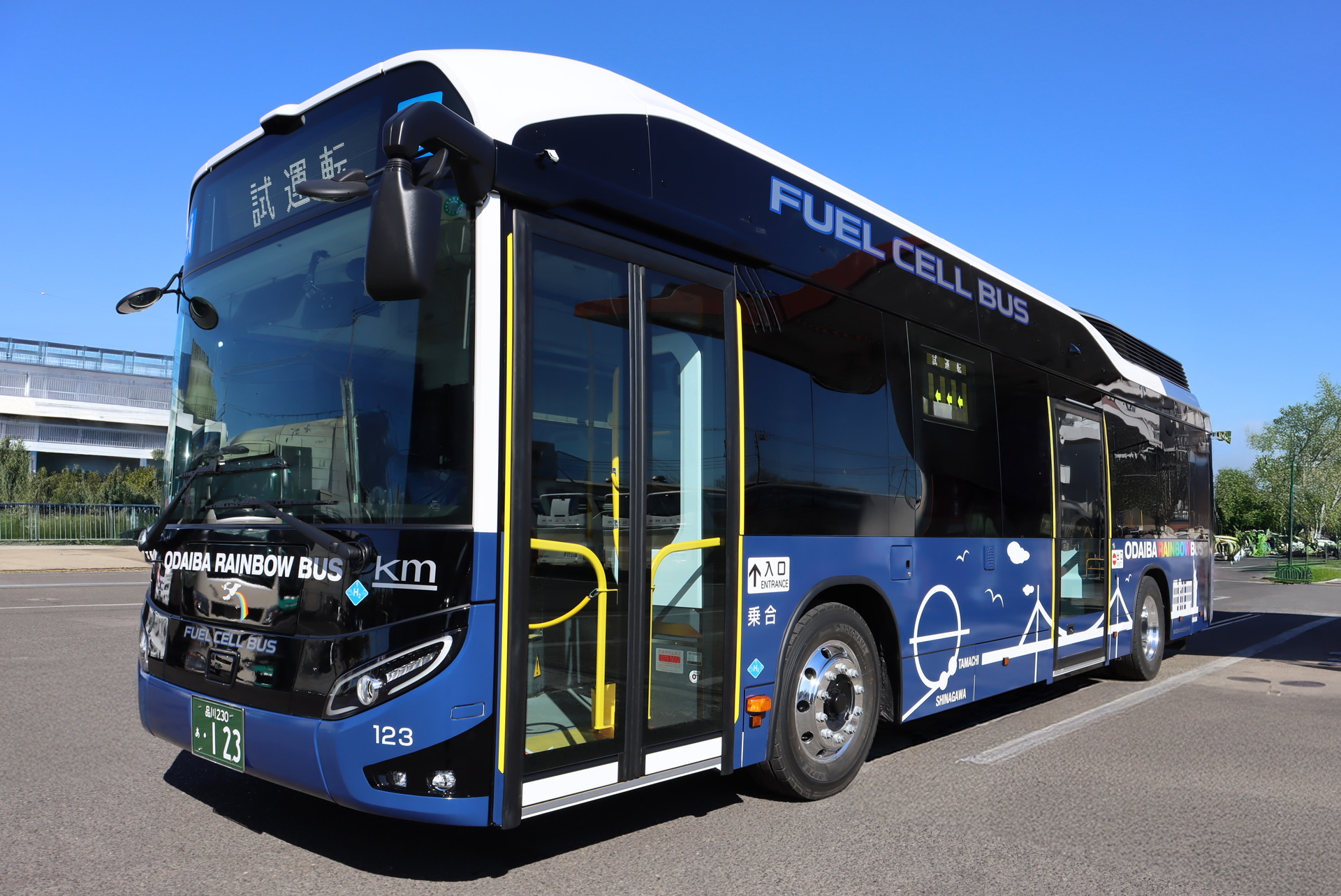 お台場レインボーバスが燃料電池バス(水素バス)を導入 - km 